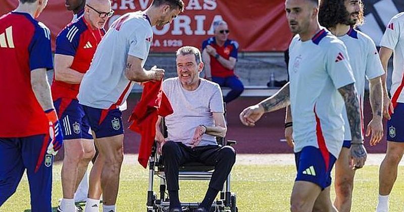 Unzué inspira a la selección española con su mensaje de superación y motivación