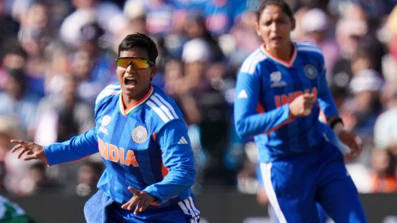 India Dominates Pakistan with 64-Run Victory in Women's T20 World Cup Opener