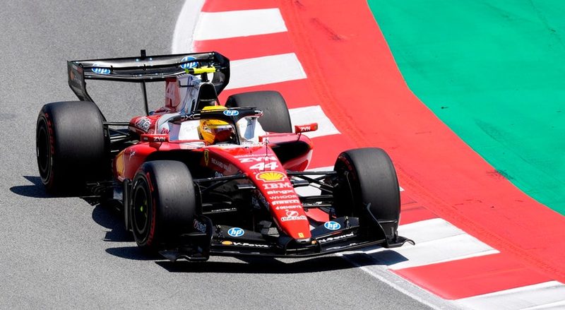 Hamilton conquista vitória na Fórmula 1 após quase dois anos de jejum
