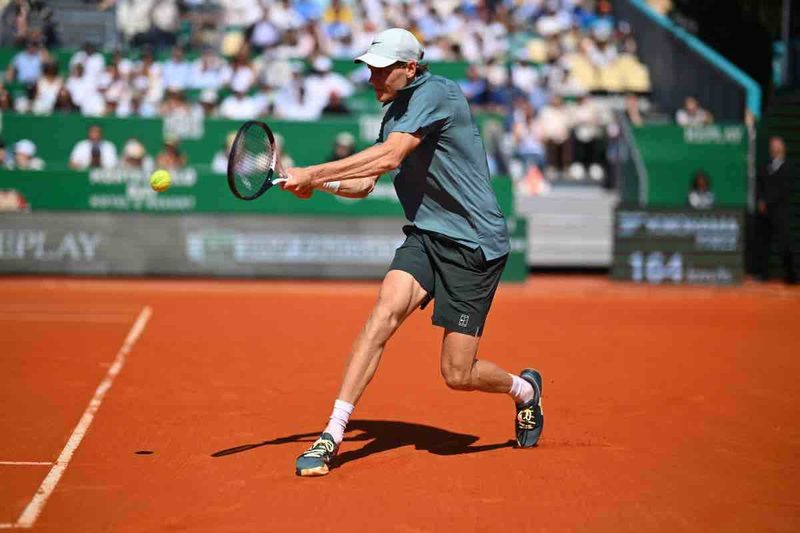Sinner domina la classifica ATP, Cobolli resta in top 10 e Paolini conferma il 14° posto