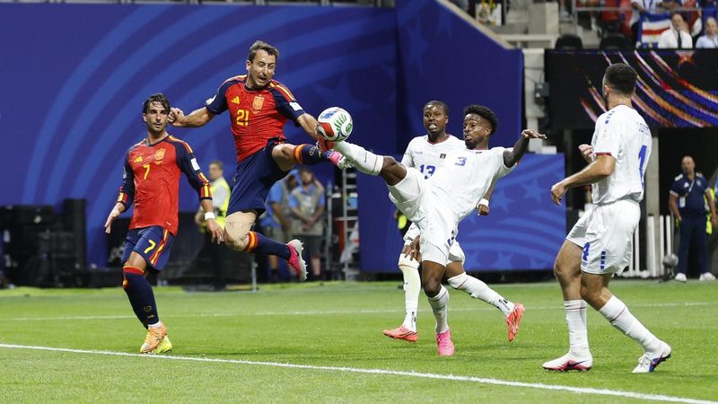 Mikel Oyarzabal establece un récord negativo en el Mundial con 30 minutos sin tocar el balón