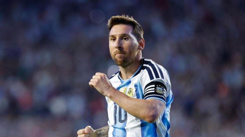 Messi affronta il sesto Mondiale: un viaggio tra successi e sfide