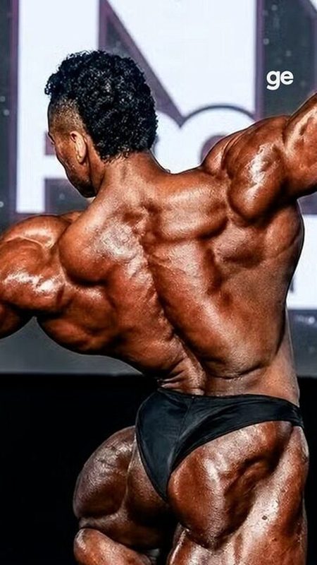 Diego Galindo surpreende com pose inovadora no New York Pro e conquista o público