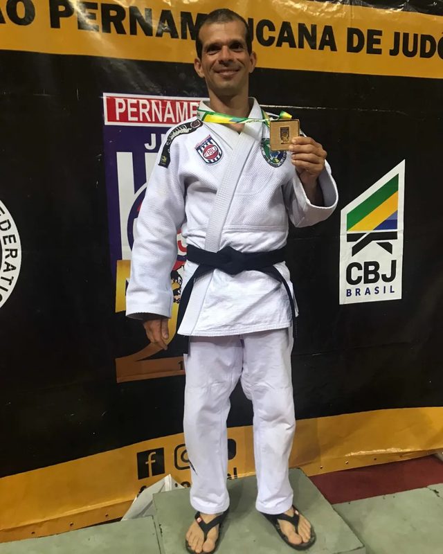 Eduardo Melo conquista bicampeonato sul-americano de judô e brilha por Caruaru