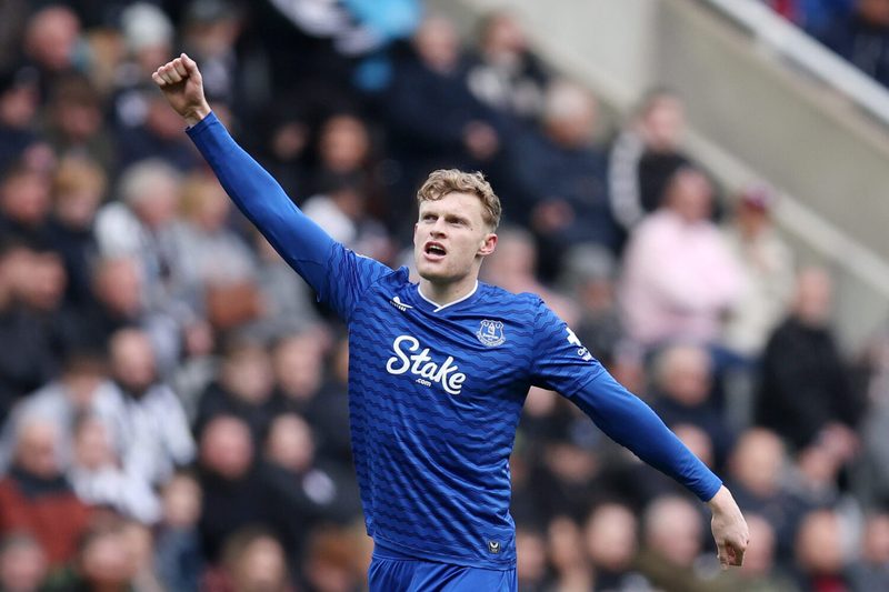 Manchester City plant Defensive-Umbruch: Jarrad Branthwaite als Stones-Nachfolger?