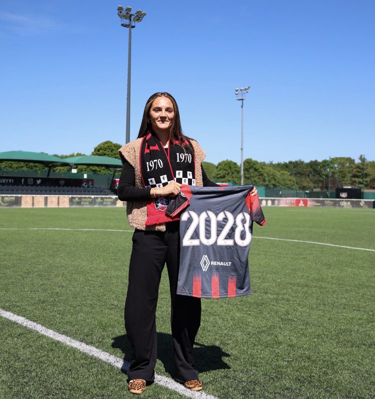 Cyrielle Blanc rejoint officiellement le FC Fleury 91 après son départ du Montpellier HSC