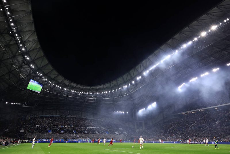 L'OM exclue des compétitions européennes, mais bénéficie d'un sursis