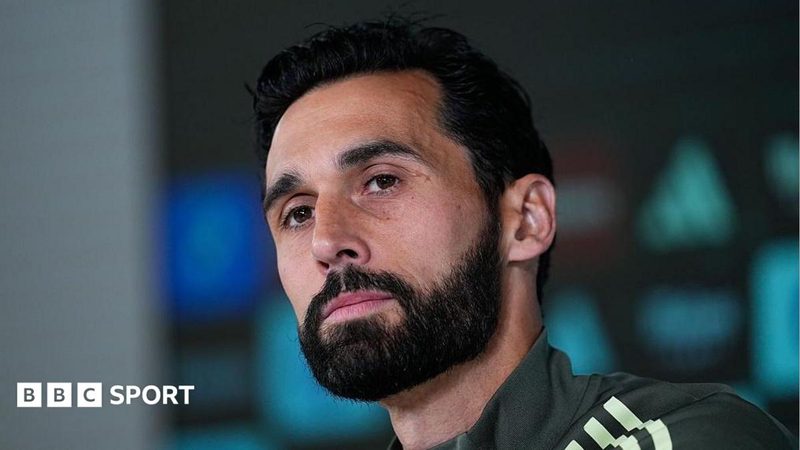 Fulham Targets Two Key Candidates to Succeed Marco Silva After His Departure