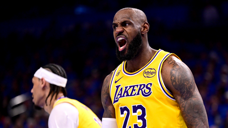 Warriors Eye LeBron James as Lakers Face Offseason Decisions