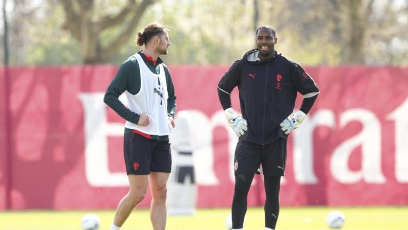 Nodi irrisolti in casa Milan: futuro incerto per Leao, Maignan e Rabiot