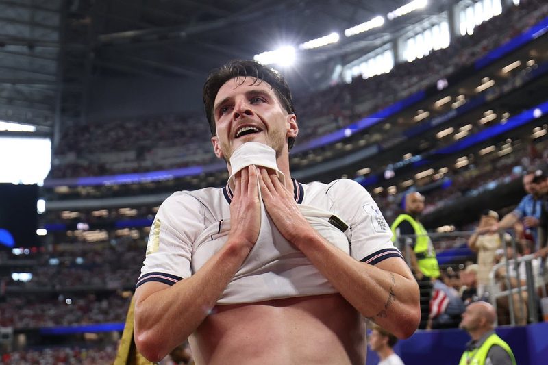 England Dominates Croatia with 4-2 Victory, Kane Matches World Cup Record