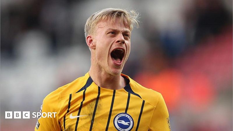 Tottenham Secures Jan Paul van Hecke for £52m in Ambitious Transfer Move
