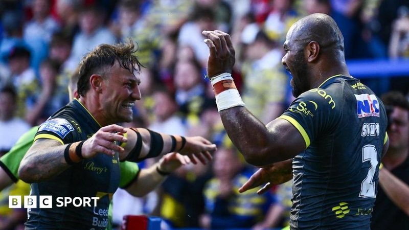 Leeds Rhinos Dominate Warrington Wolves with Sivo's Hat-Trick in 34-6 Rout