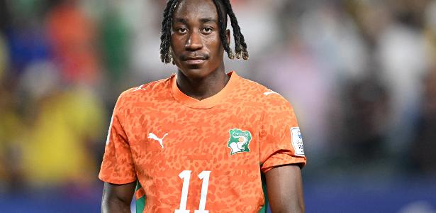 Liverpool faz nova investida de R$ 600 milhões por jovem estrela da Costa do Marfim