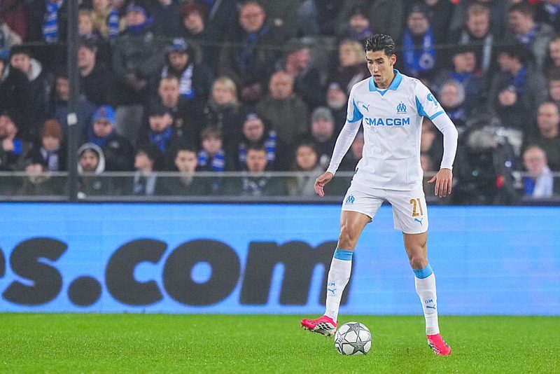 L'OM en émoi : un accord à 15 M€ pour Nayef Aguerd suscite la controverse