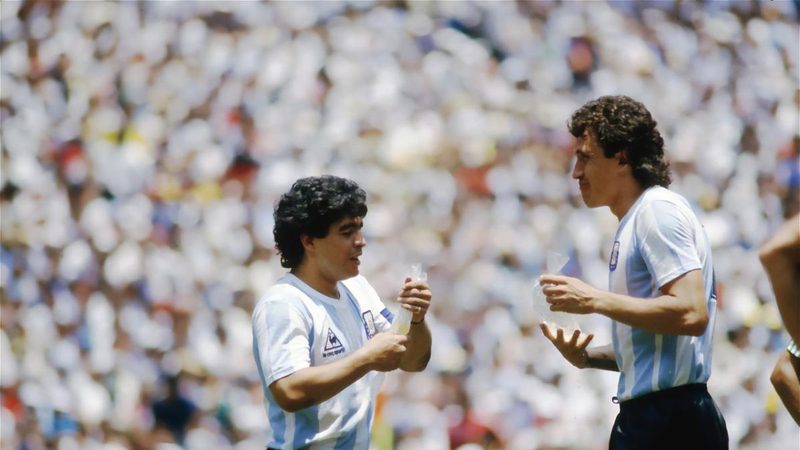 Valdano celebra Messi: un genio che omaggia Diego con il suo show