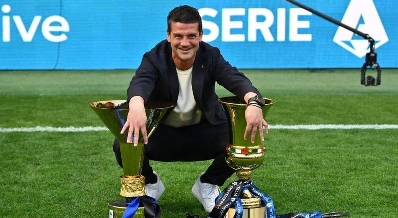 Cristian Chivu renova contrato e seguirá no comando do Inter de Milão até 2028