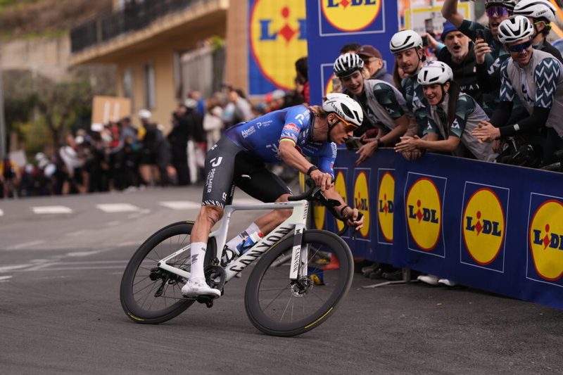 Mathieu Van der Poel punta ai Mondiali su strada e mountain bike dopo il rientro
