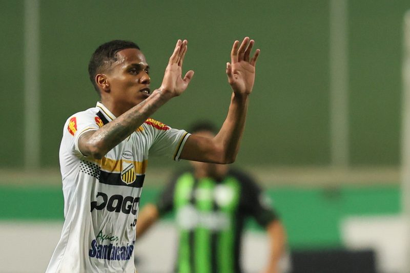 Zagueiro Dantas, do Novorizontino, pede suspensão após doping por uso de cannabis