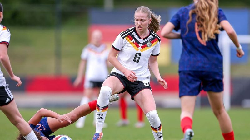 FC Bayern bindet Marie Gmeineder bis 2028 und verleiht sie nach Bremen