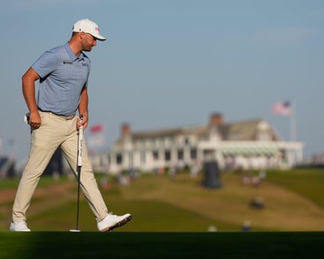 Wyndham Clark Leads as US Open Day Two Unfolds in Challenging Conditions