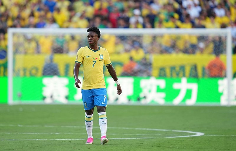 Vinicius Júnior e Gabriel Magalhães se destacam no ranking da Copa do Mundo