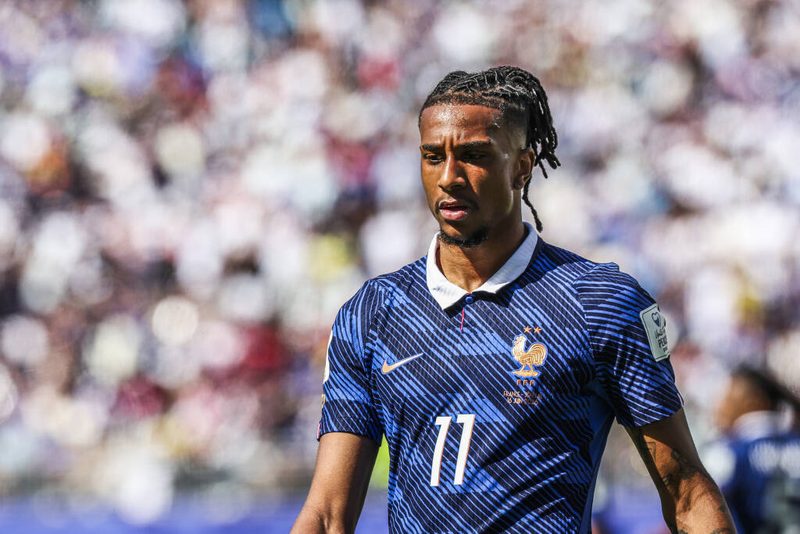 Le PSG et le Real Madrid s'affrontent pour Michael Olise : un transfert à 220 millions d'euros