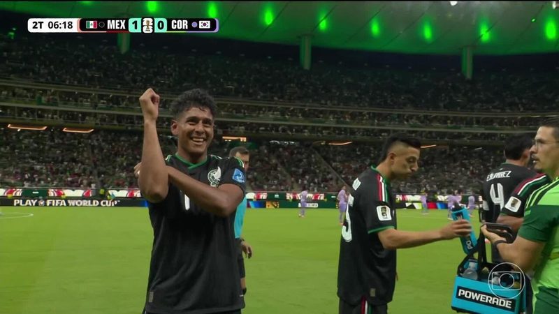 México celebra classificação na Copa com festa e críticas internacionais
