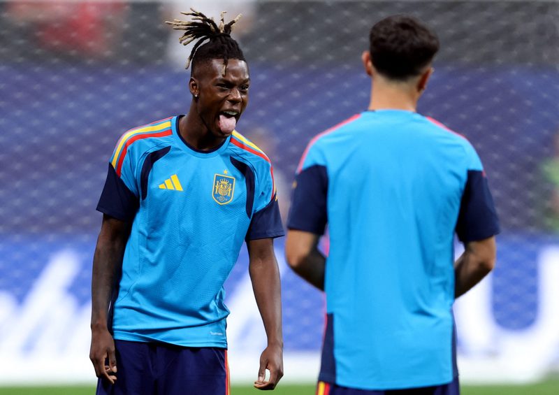 Nico Williams promete nova postura da Espanha contra a Arábia Saudita após estreia decepcionante