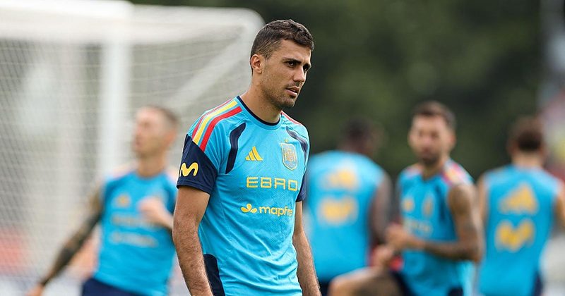 Rodri enfrenta desafíos tras su regreso: el termómetro de España en duda