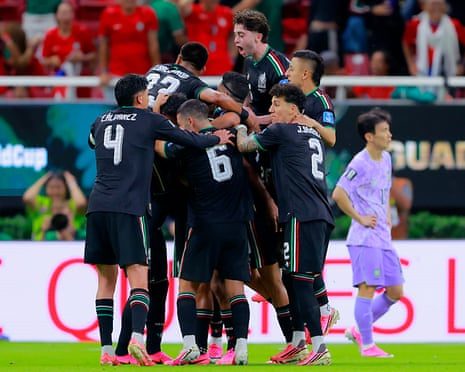 Mexico Secures Knockout Stage with Gifted Victory Over South Korea at World Cup