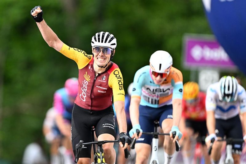 Alex Aranburu trionfa a Durbuy e conquista la leadership nel Giro del Belgio 2026