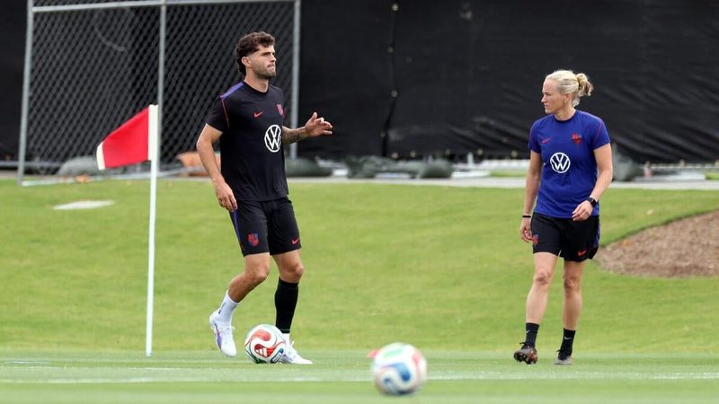 Pochettino Evaluates Pulisic's Calf Injury Ahead of Crucial World Cup Clash