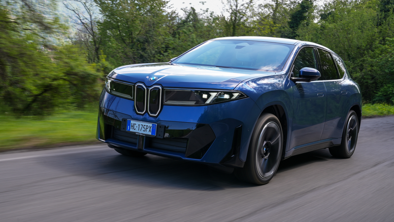Bmw rivede al ribasso le previsioni di vendita per il 2026: ecco le cause