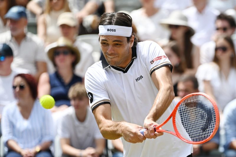 Zverev e Tiafoe brillano in un venerdì di tie-break all'ATP Halle 2026