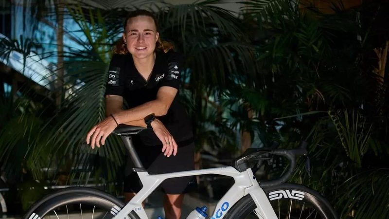 Robo de la bicicleta de Paula Blasi conmociona al equipo UAE-ADQ en Santa Susanna