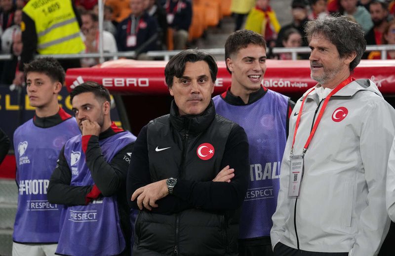 La Turchia dice addio al Mondiale: 62 tiri e zero gol in due partite