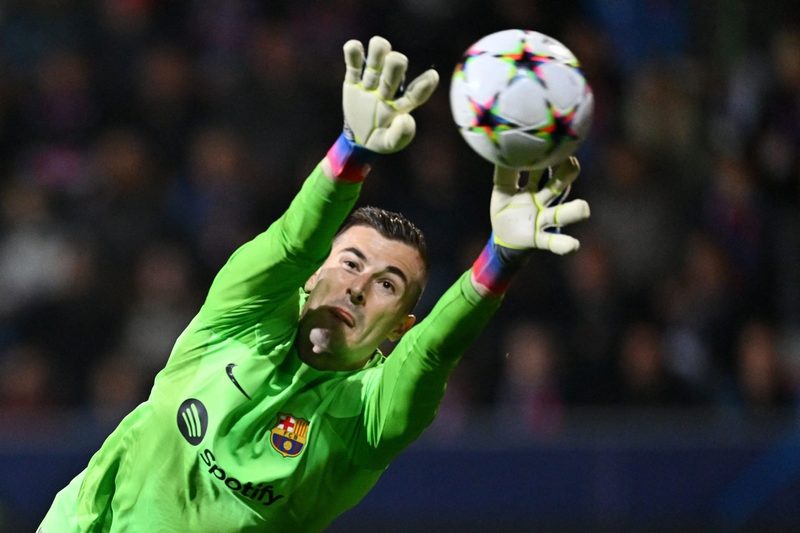 Barcelona confirma transferência de Iñaki Peña para o Panathinaikos da Grécia