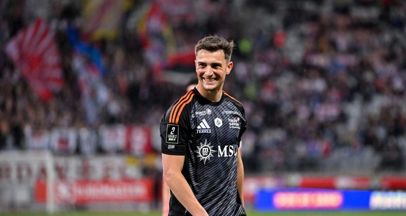 Le Clermont Foot 63 officialise onze départs et Clément Billemaz courtisé par l'Allemagne
