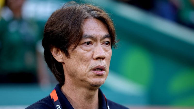 Südkoreas Trainer Hong Myung-bo tritt nach WM-Aus zurück – Staatspräsident kritisiert scharf
