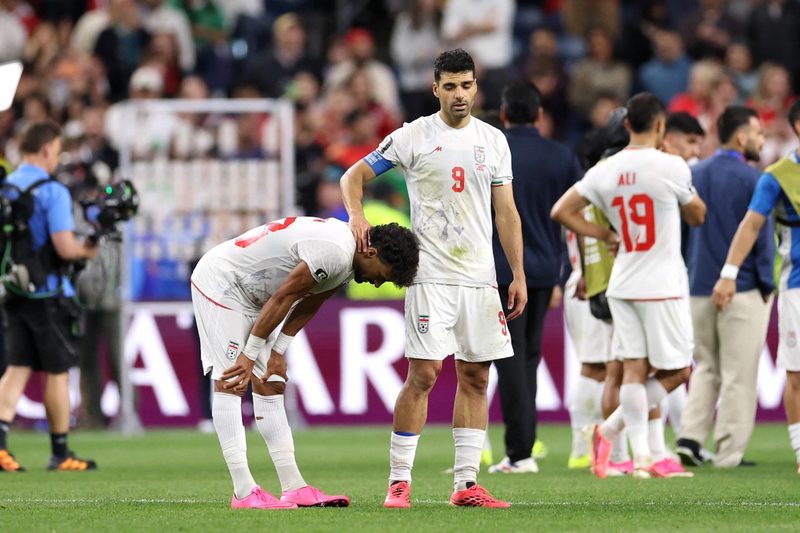 Torcedores iranianos vivem emoções intensas após empate na Copa do Mundo