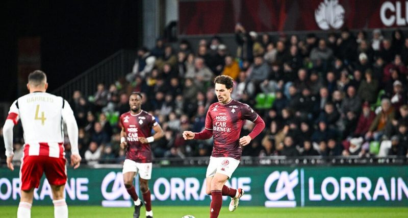 Le FC Metz annonce des départs majeurs et un nouveau staff, Dunkerque signe Maxence Prévot
