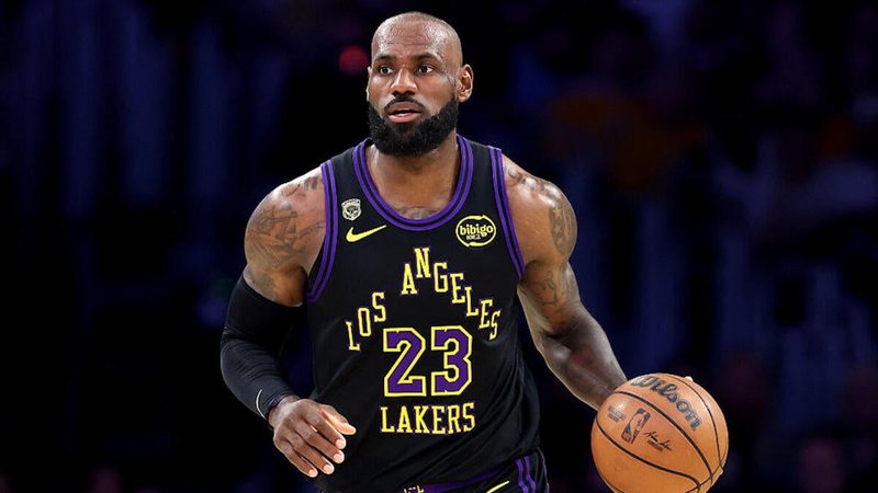 NBA Free Agency Begins with LeBron James in Spotlight; Paraguay Shocks Germany