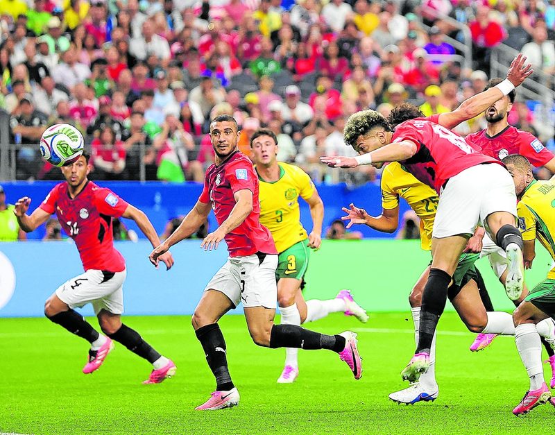 Egipto avanza a octavos tras un tenso encuentro con Australia en penaltis