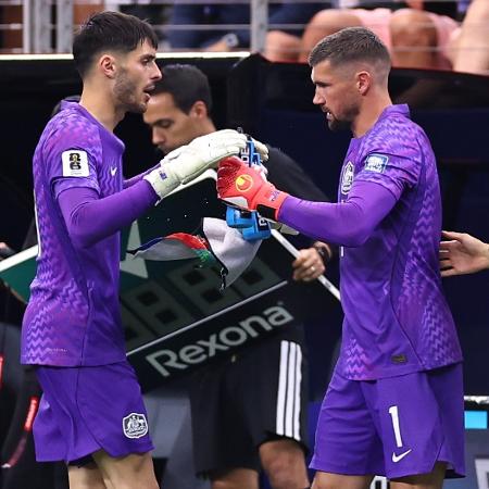Austrália surpreende e troca goleiro antes de pênaltis contra o Egito na Copa do Mundo