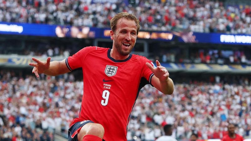 Mexico Aims for 13th Straight Win Against England in Thrilling World Cup Clash