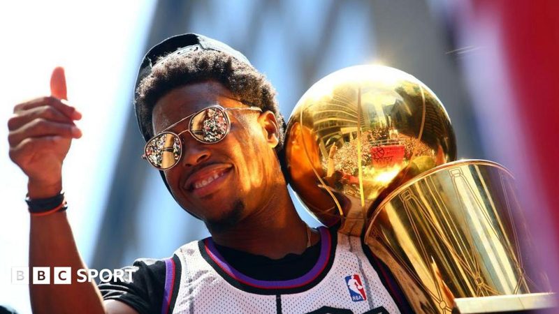 Kyle Lowry Returns to Toronto Raptors for a Day and Officially Retires