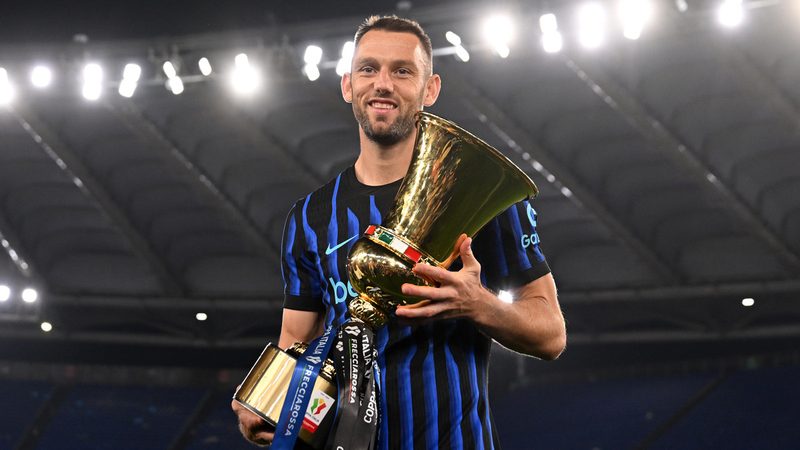 Stefan de Vrij wechselt ablösefrei zu Panathinaikos Athen und startet neues Kapitel