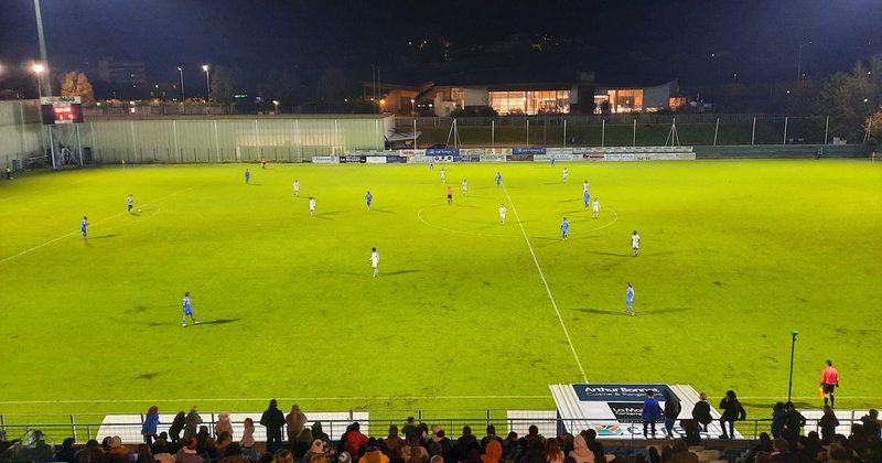 Le Nîmes Olympique s'incline lourdement face à Andrézieux-Bouthéon en National 2