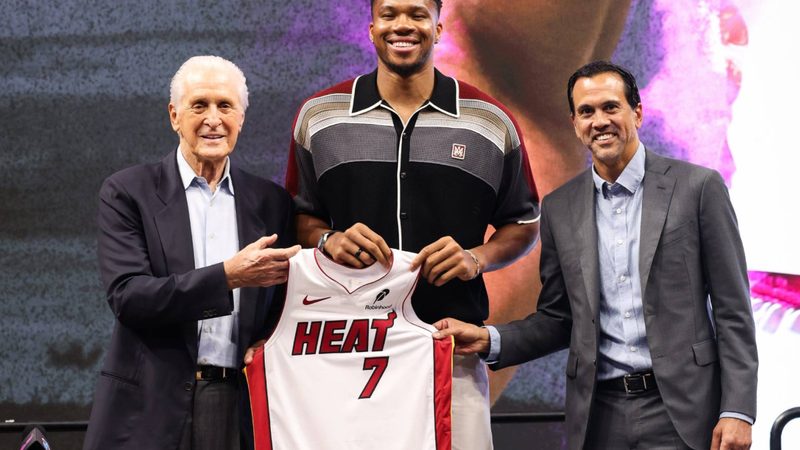Miami Heat da la bienvenida a Antetokounmpo y apunta a la llegada de LeBron James
